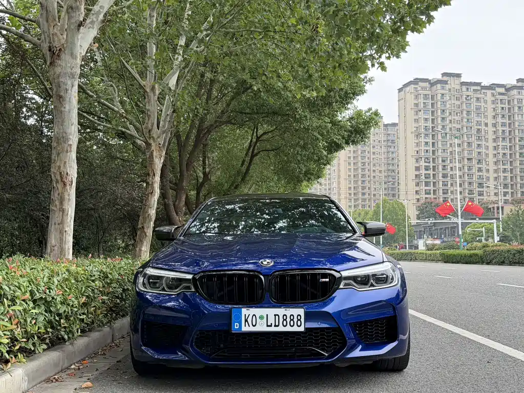 BMW M5