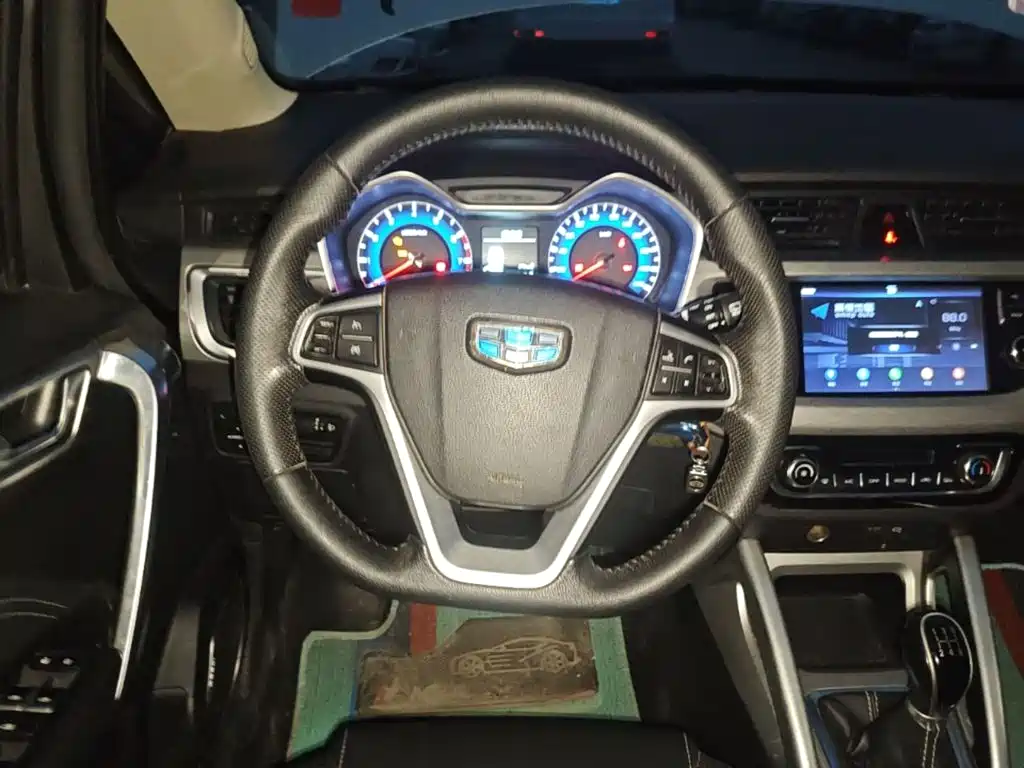 Geely Vision X3 — миниатюра 11