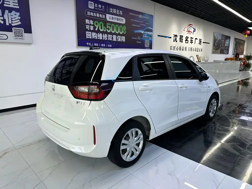Honda Fit — миниатюра 9