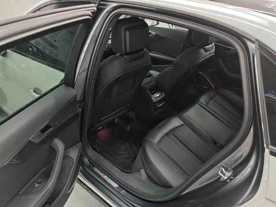Audi A4L — миниатюра 2