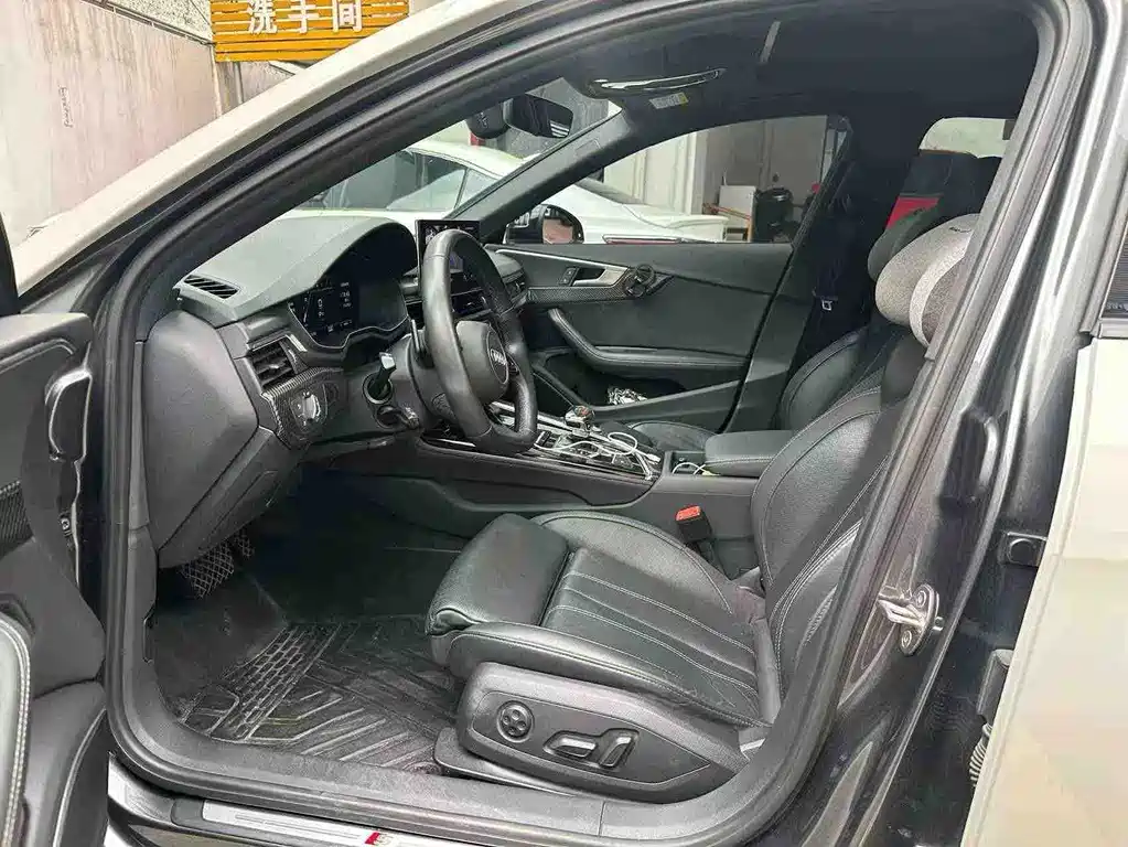 Audi A4L — миниатюра 4