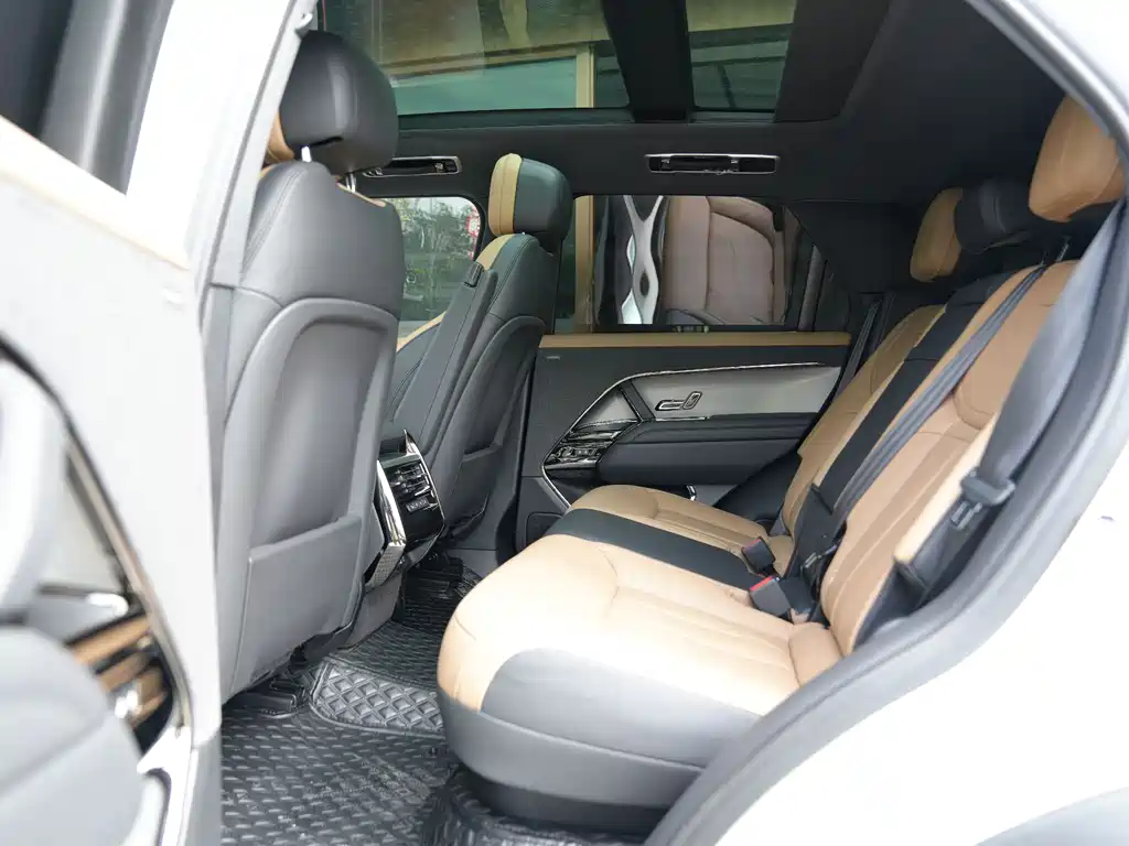 Land Rover Range Rover Sport 2023 400PS Dynamic SE