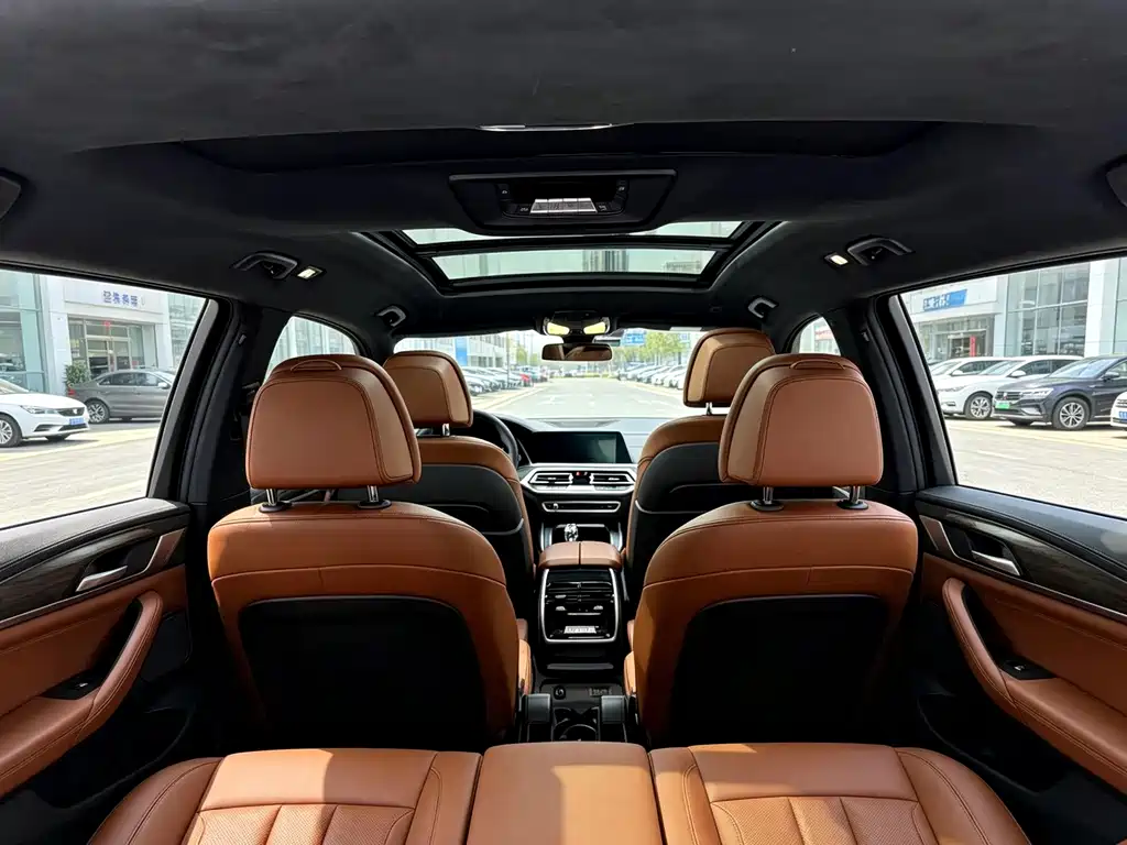 BMW X7 — миниатюра 12