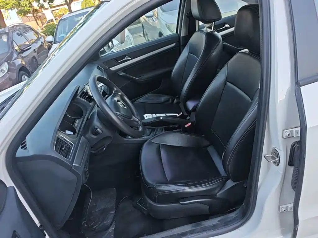 Volkswagen Lavida — миниатюра 15