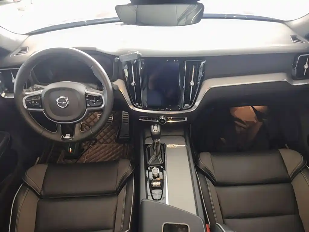 Volvo S60 — миниатюра 10