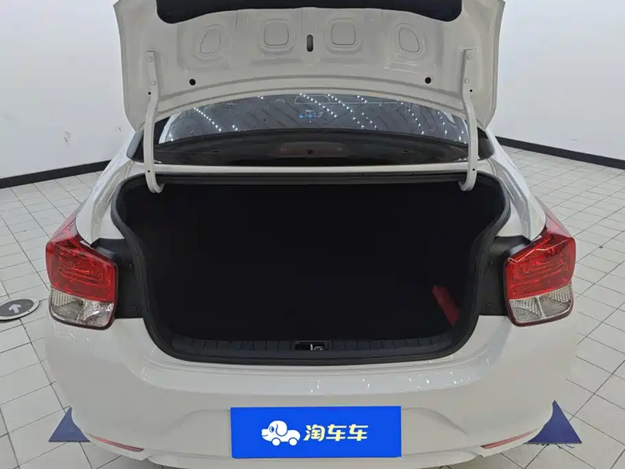 Hyundai Verna — миниатюра 4