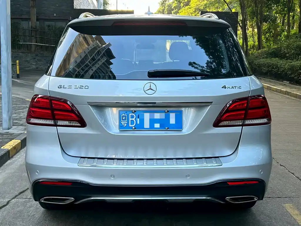 Mercedes-Benz GLE (Import) — миниатюра 9