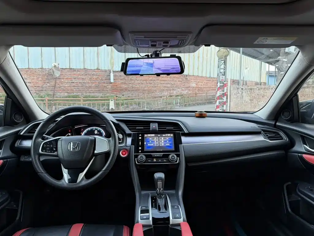Honda Civic — миниатюра 9