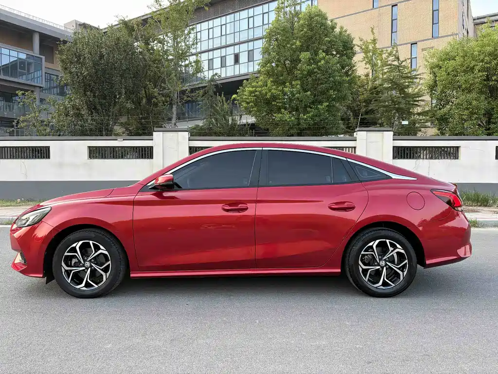 MG MG5 — миниатюра 8