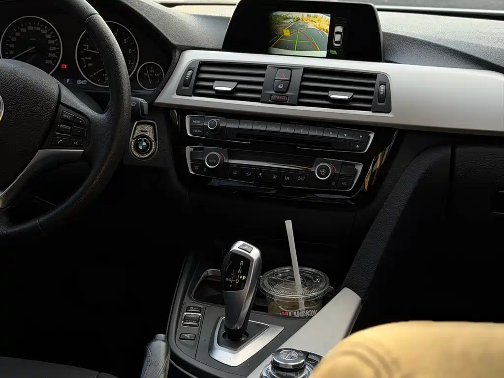 BMW 3 Series — миниатюра 15