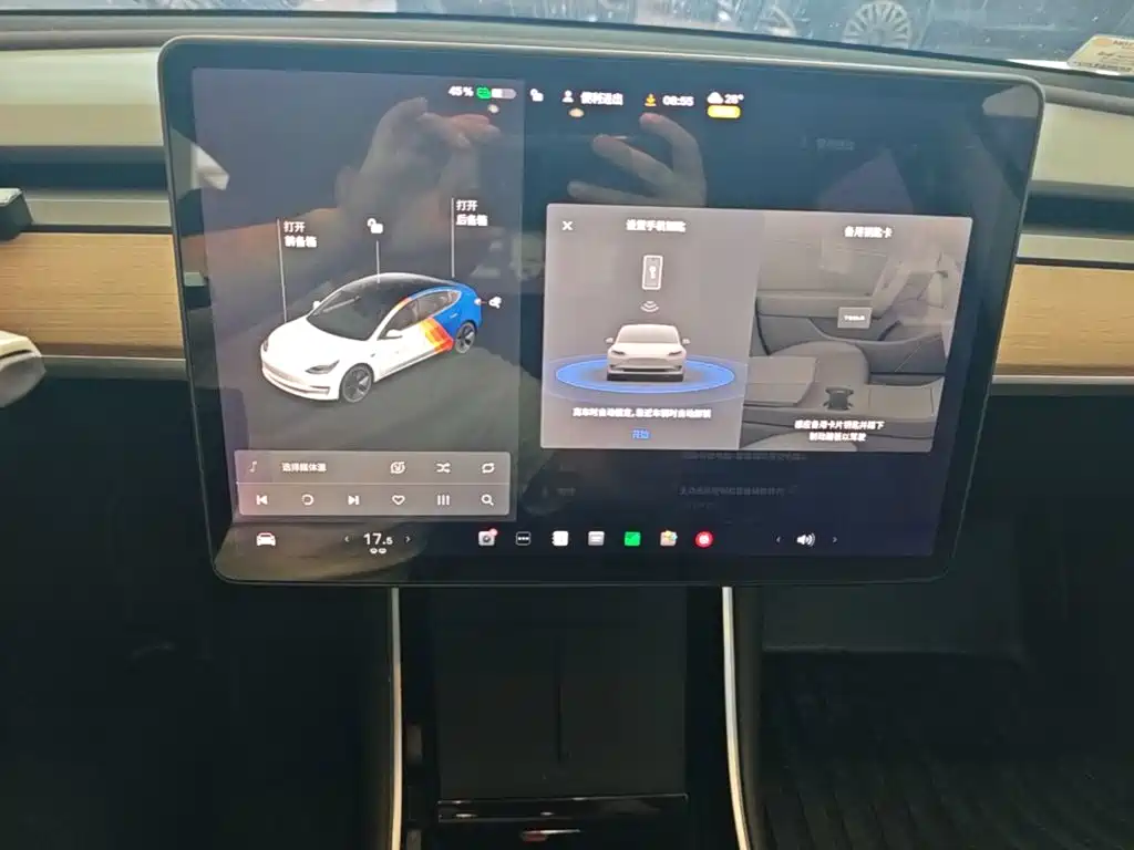 Tesla Model 3 — миниатюра 13