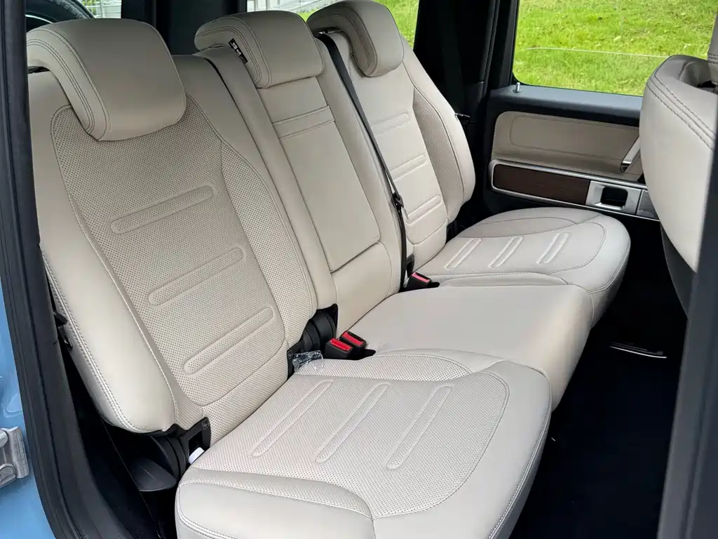 Mercedes-Benz G-Class — миниатюра 16