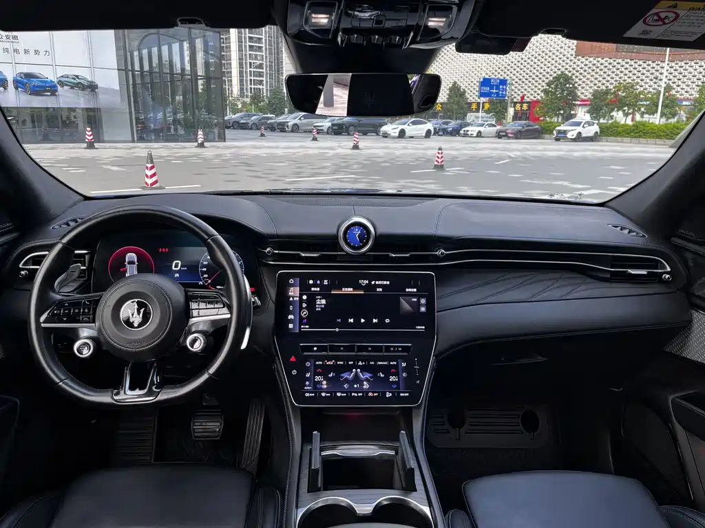 Maserati Grecale — миниатюра 13