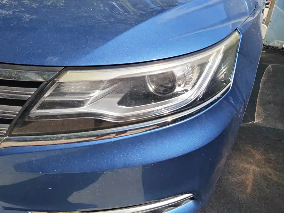 Roewe i6 Classic — миниатюра 5