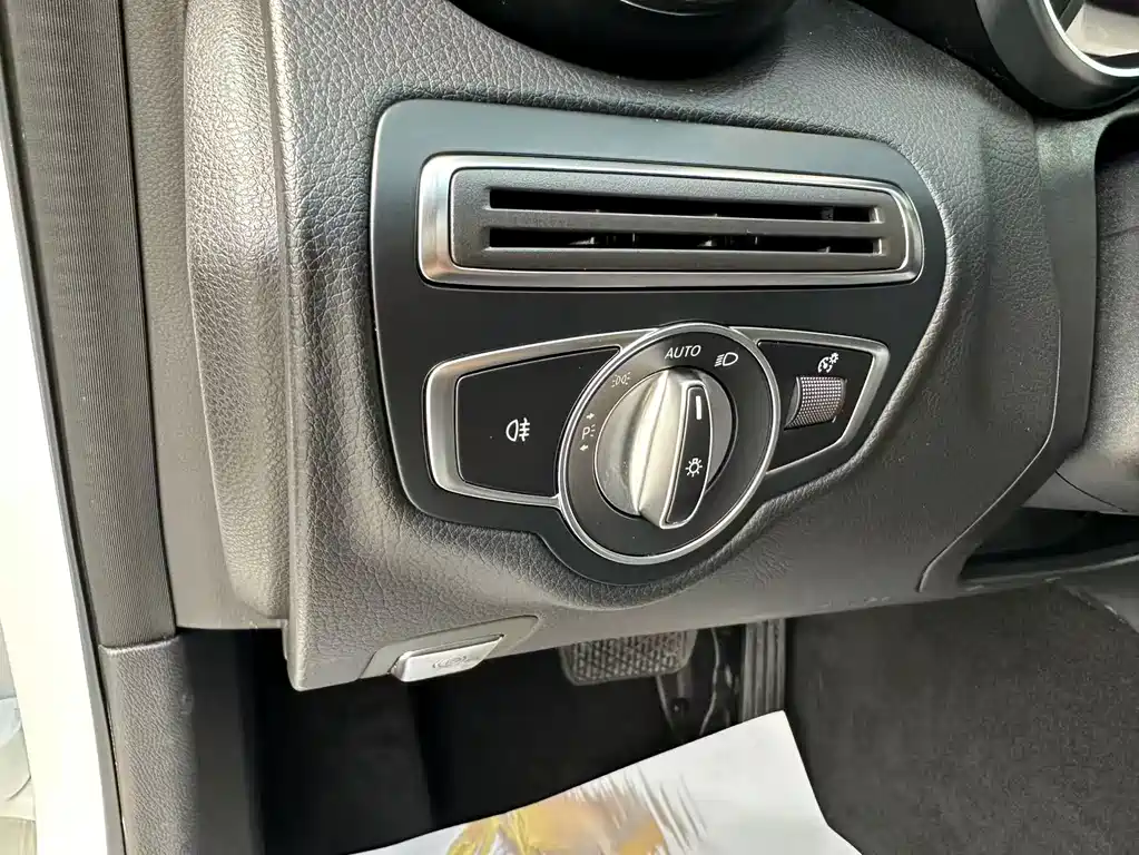Mercedes-Benz C-Class — миниатюра 25