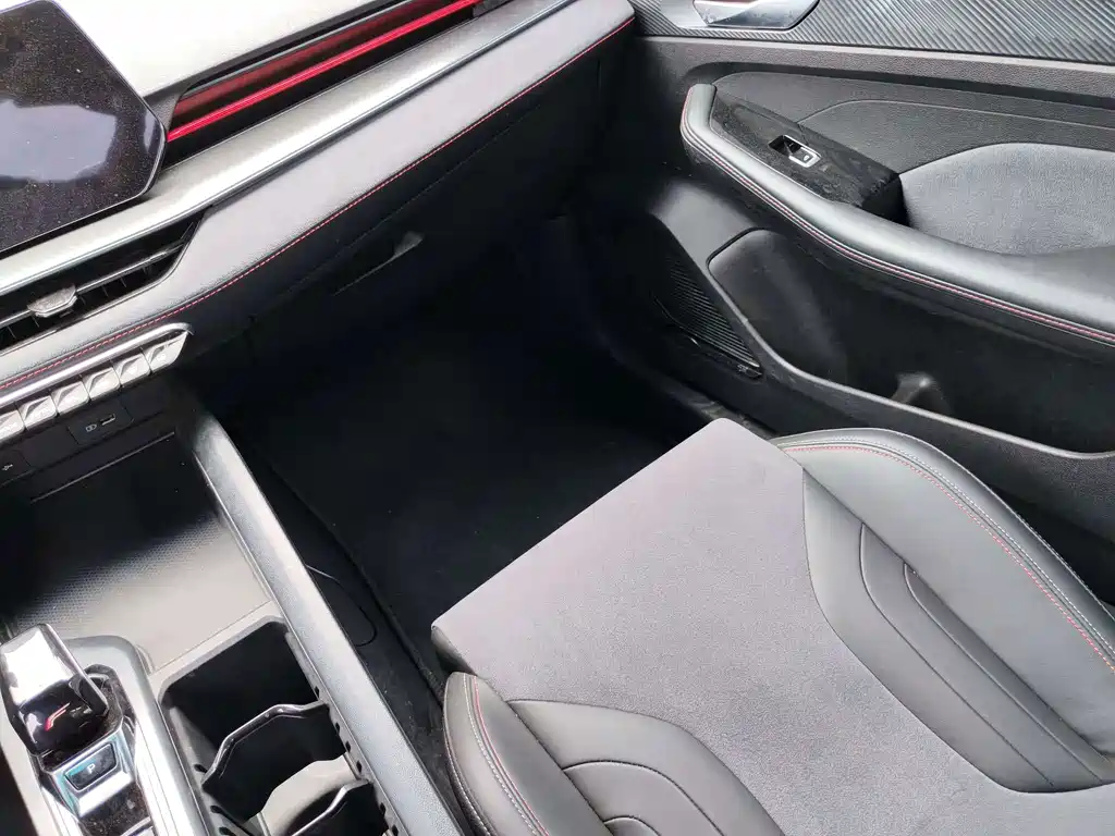 Geely Binrui — миниатюра 9