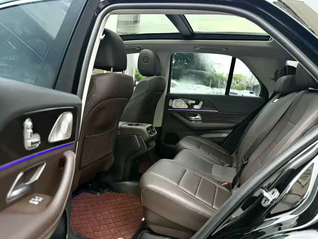Mercedes-Benz GLE (Import) — миниатюра 6