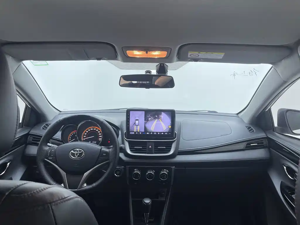 Toyota Yaris L — миниатюра 26