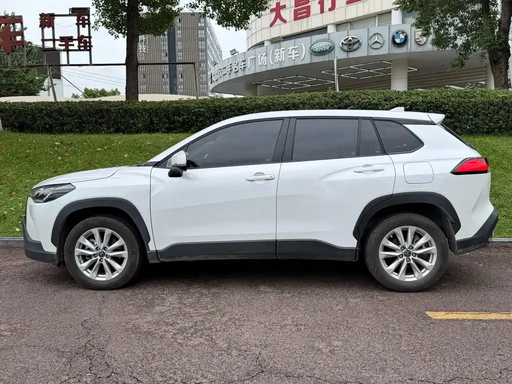 Toyota Corolla Cross — миниатюра 3