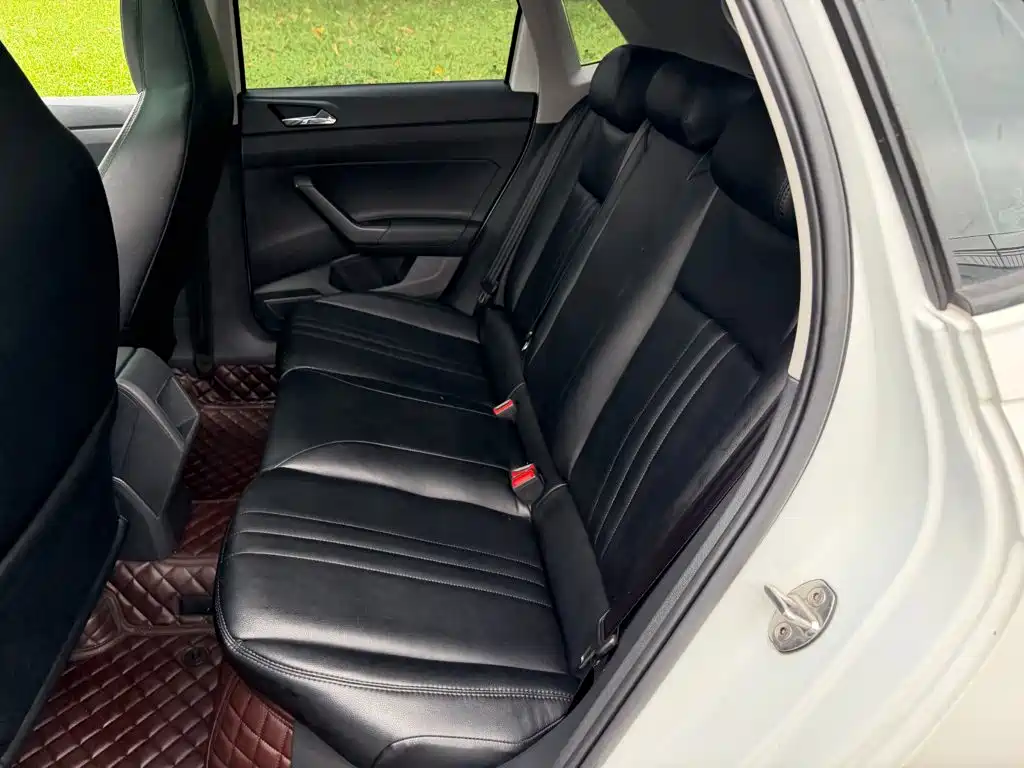 Volkswagen Polo — миниатюра 12