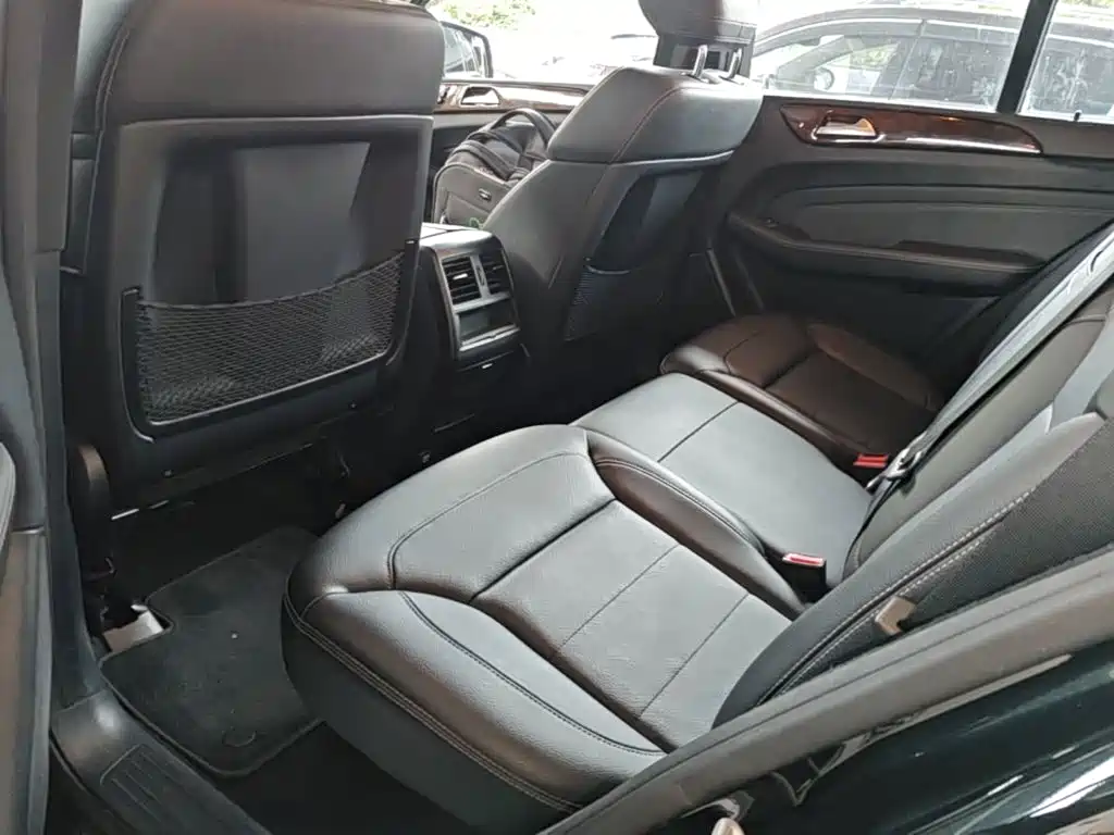 Mercedes-Benz M-Class — миниатюра 17