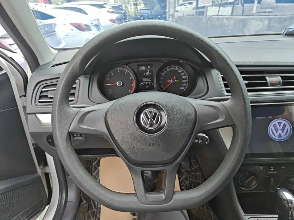 Volkswagen Lavida — миниатюра 11