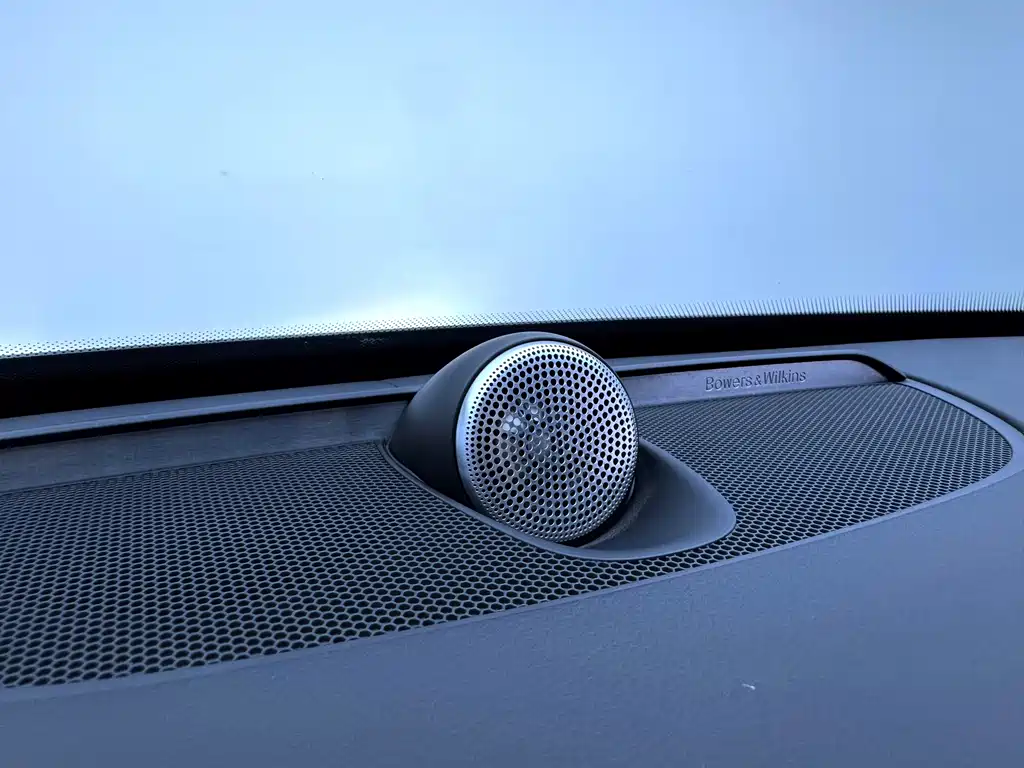 Volvo XC90 — миниатюра 25