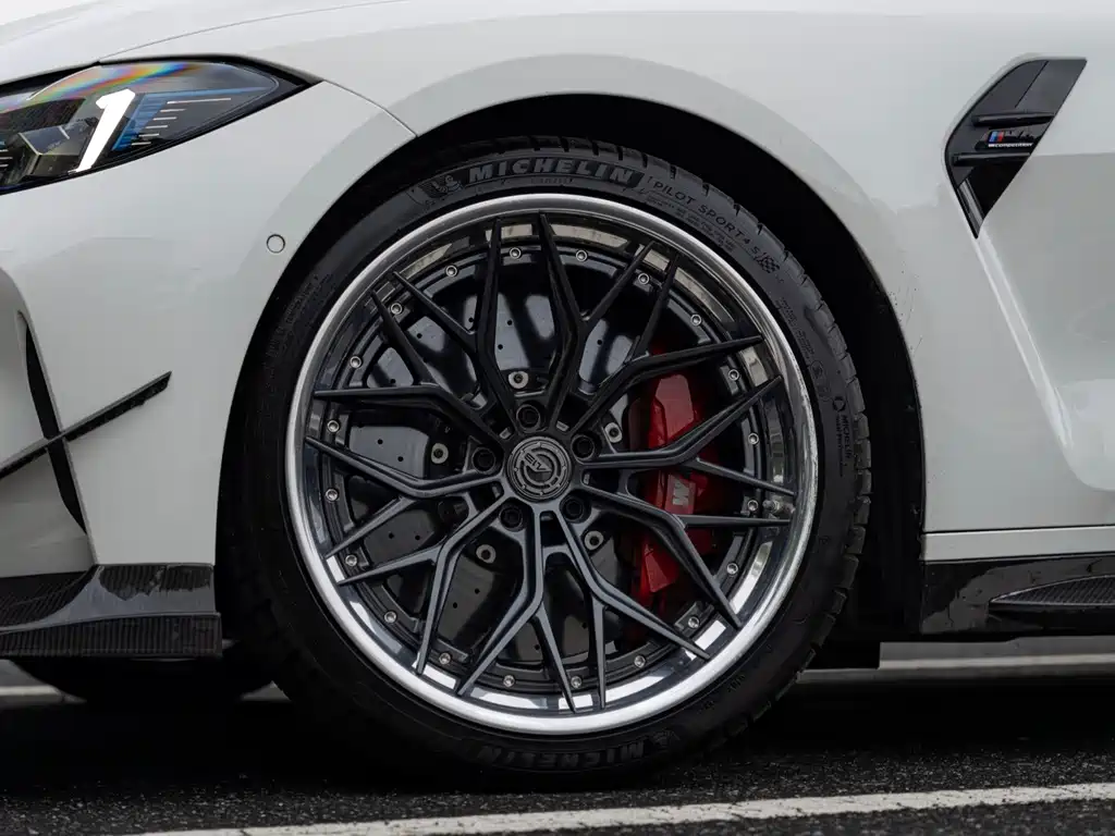 BMW M4 — миниатюра 8