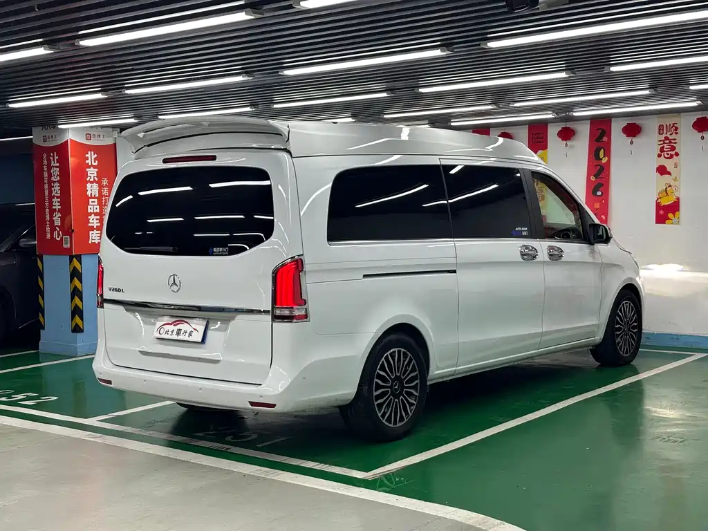Mercedes-Benz V-Class V 260 L Premium Extended Edition, фото 5