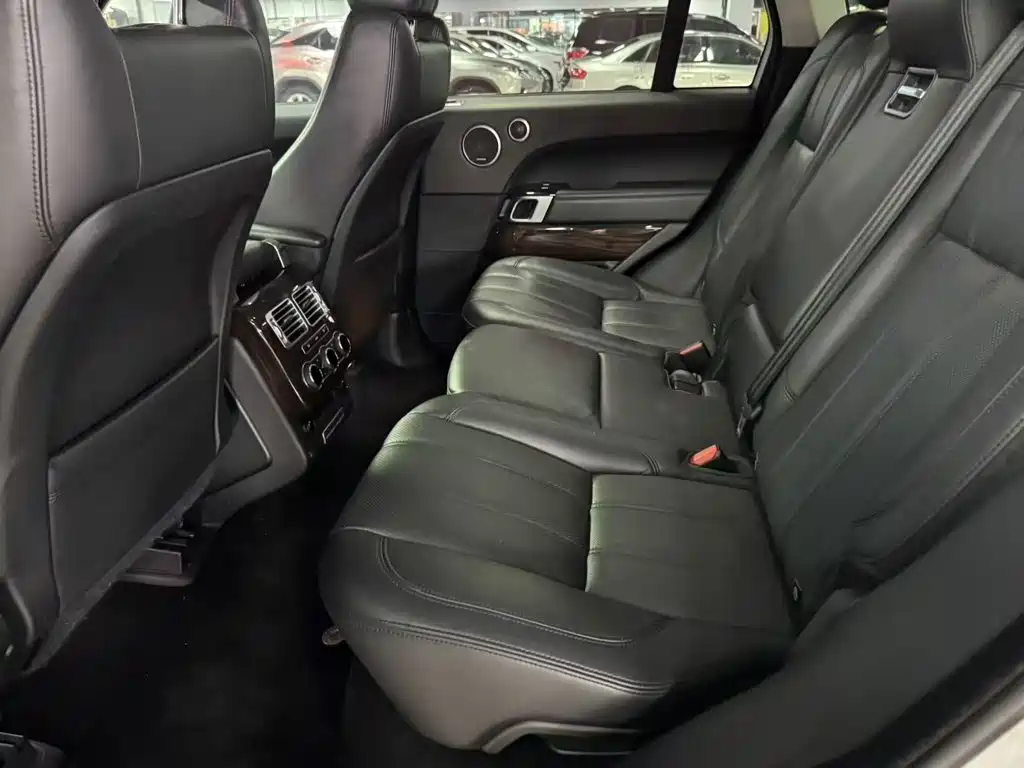 Land Rover Range Rover — миниатюра 14