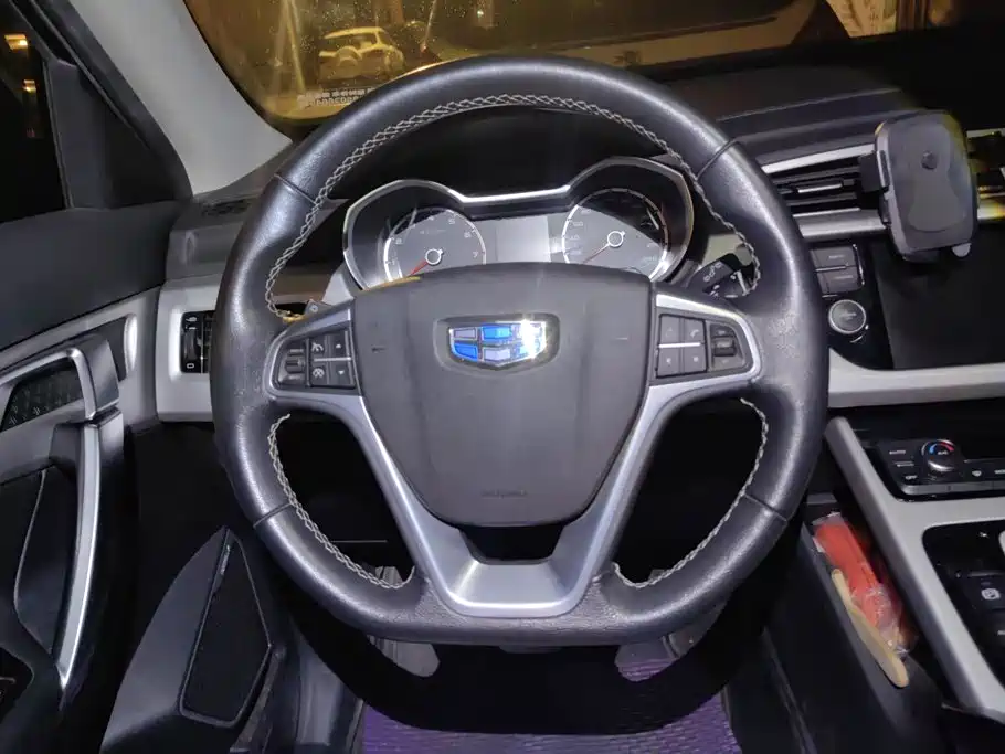 Geely Boyue — миниатюра 15