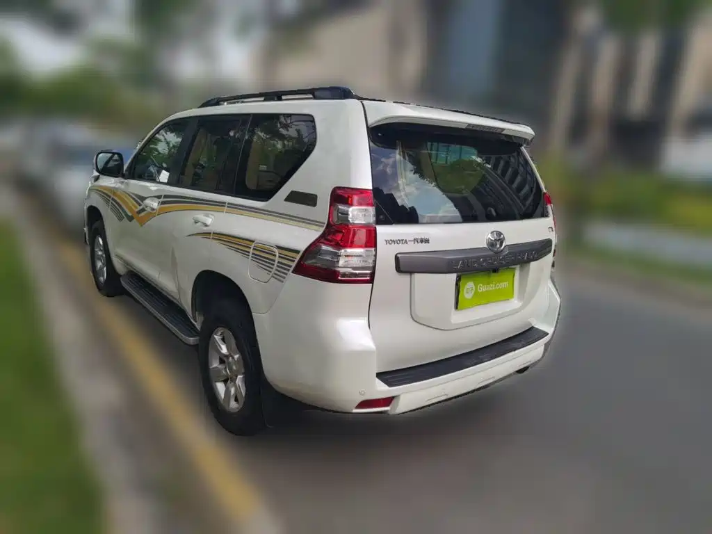 Toyota Prado — миниатюра 4