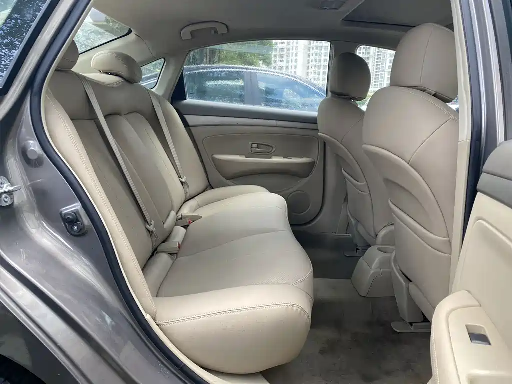 Nissan Sylphy — миниатюра 17