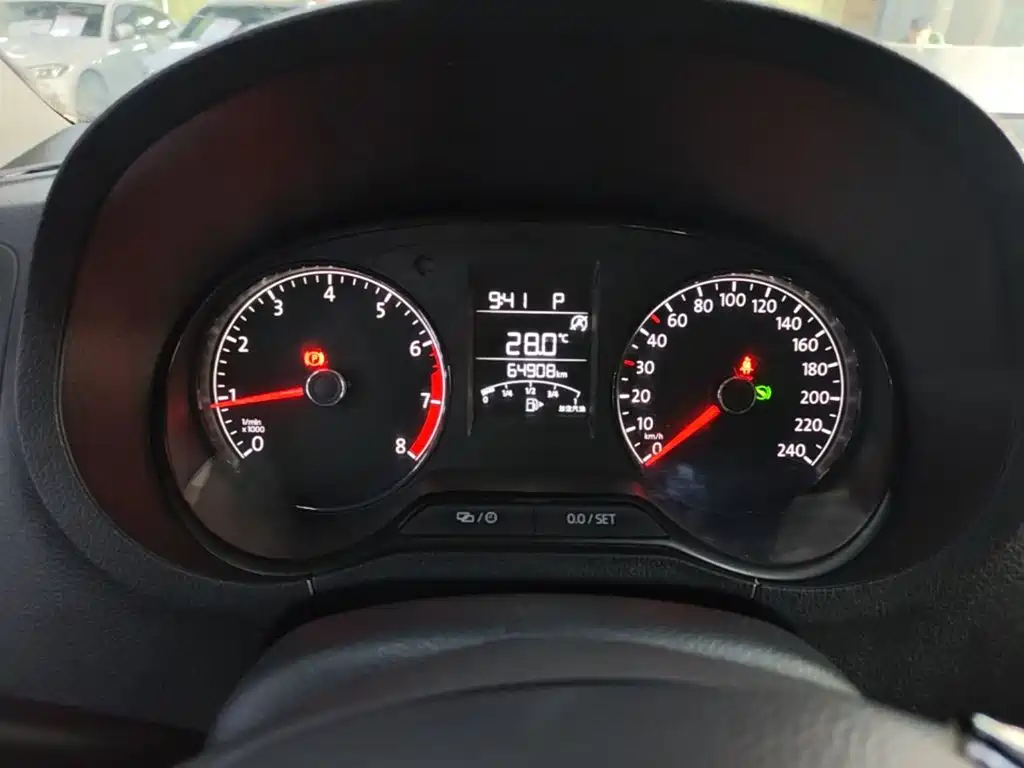 Volkswagen Polo — миниатюра 12