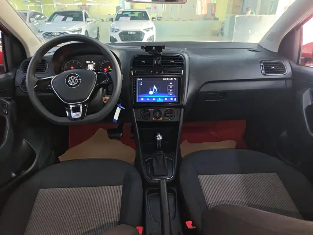 Volkswagen Polo — миниатюра 10