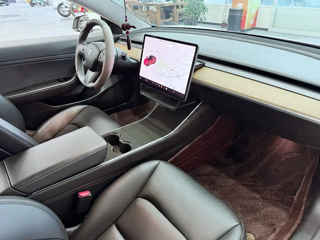 Tesla Model 3 — фотографии объявления, Фото 19