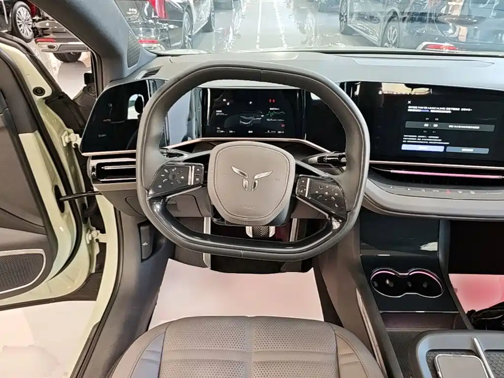 Hongqi Hongqi EH7 — миниатюра 11