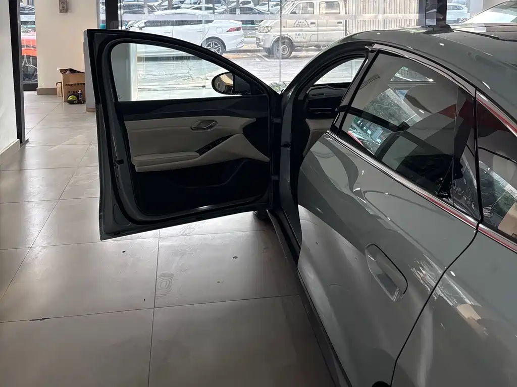 BYD Qin L L 2025 EV 545KM