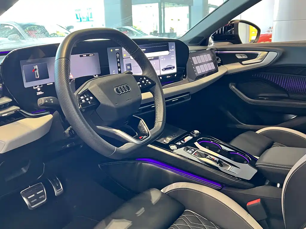 Audi A5L — миниатюра 13