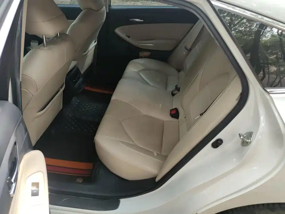 Toyota Avalon — миниатюра 11