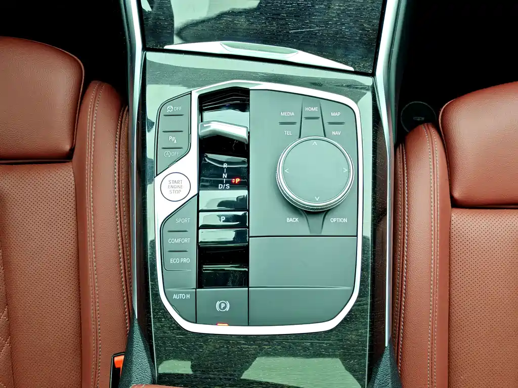 BMW 3 Series — миниатюра 12