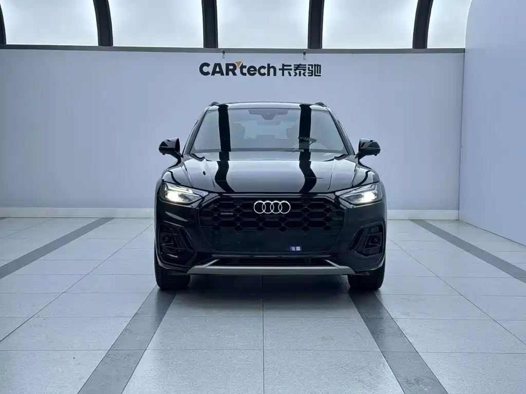 Audi Q5L — миниатюра 2