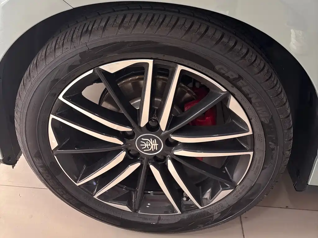 BYD Qin L L 2025 EV 545KM