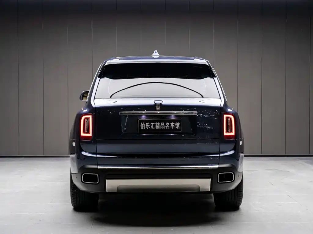 Rolls-Royce Cullinan — миниатюра 7