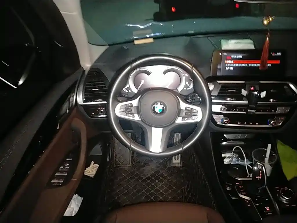 BMW X3 — миниатюра 11