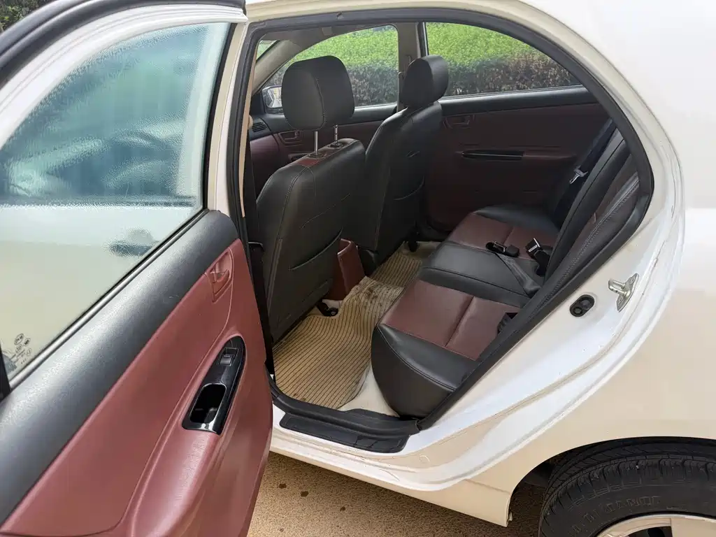 BYD F3 — миниатюра 9
