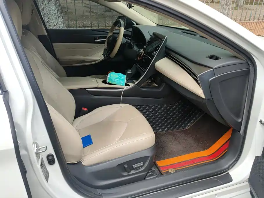 Toyota Avalon — миниатюра 8