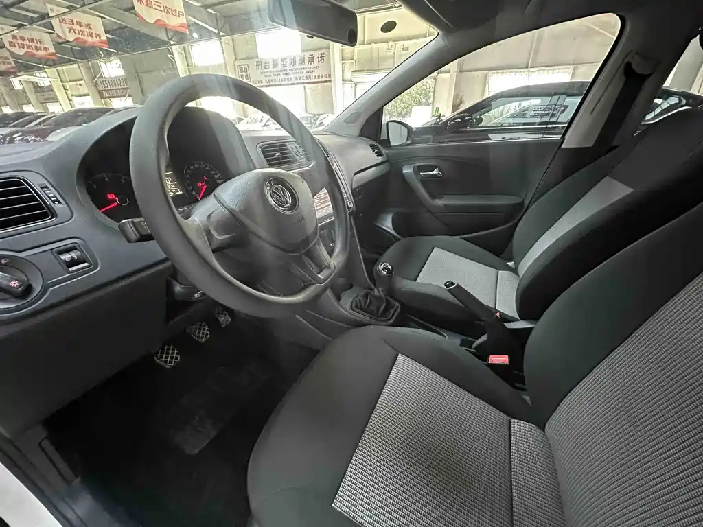 Volkswagen Polo — миниатюра 14