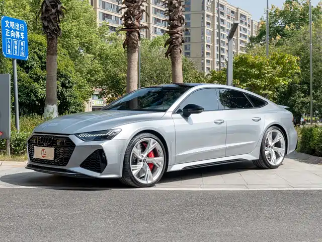 AUDI  RS 7 2021