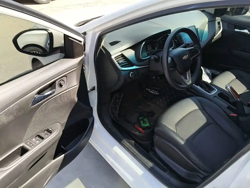 Chevrolet Cavalier — миниатюра 16